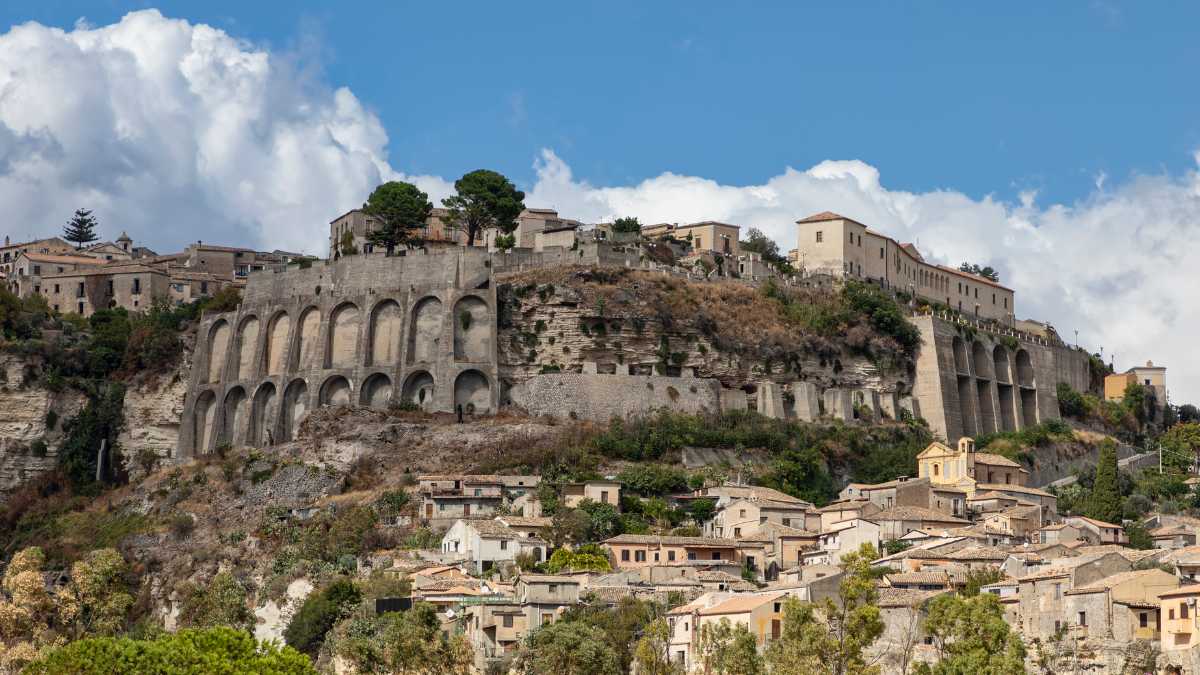 7 Giorni a Gerace: Un Viaggio nel Cuore della Calabria