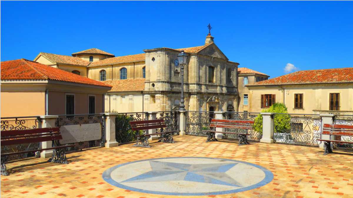 Come Arrivare a Squillace: La Guida Completa