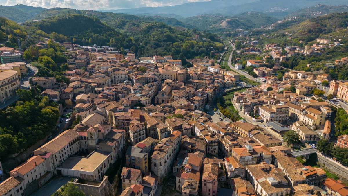 Feste ed Eventi a Cosenza: Un Viaggio nella Tradizione e Cultura
