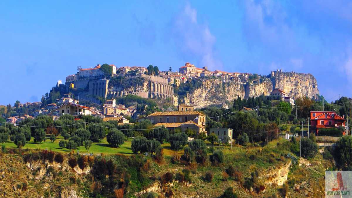 Guida Completa su Come Arrivare a Gerace, Calabria