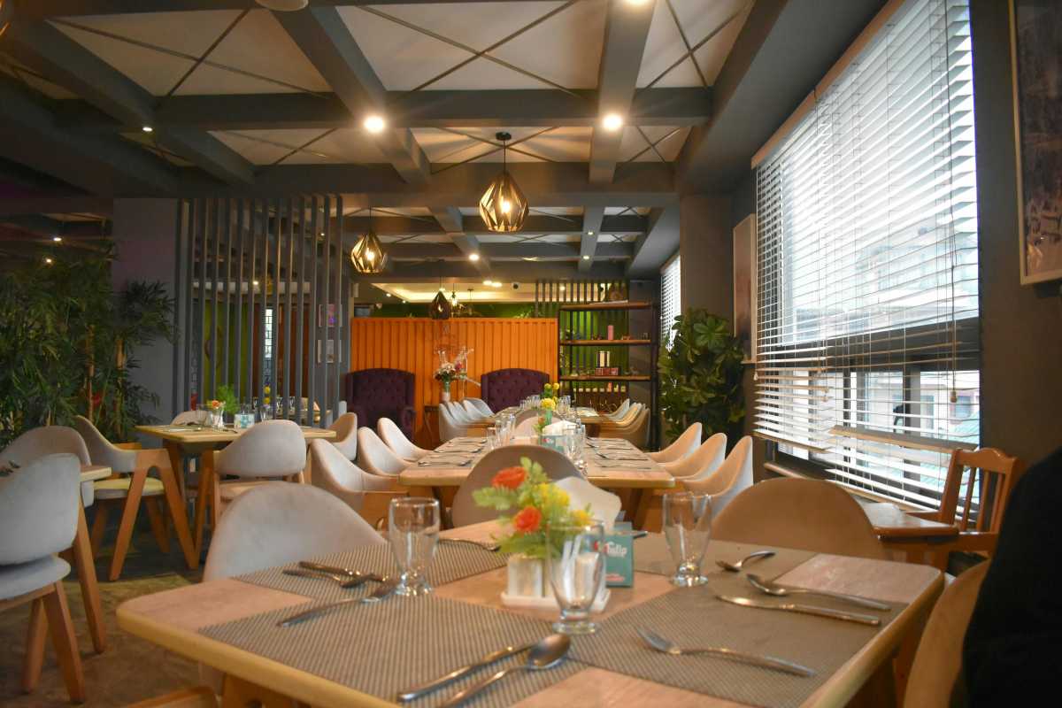 Ristorante con vista mare a Diamante, atmosfera romantica